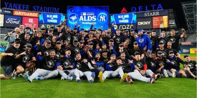 Blue Jays beat Yankees 5-2 in Game 4 to reach first ALCS since 2016