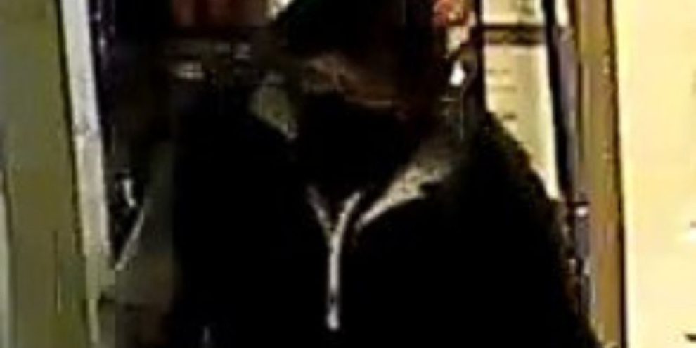 Robbery at gas station in Barrie being investigated by police