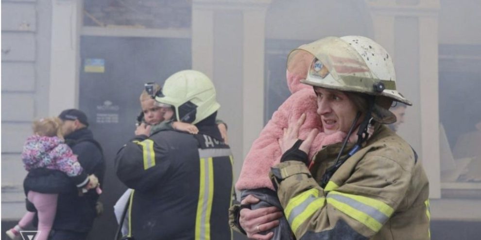 A major Russian drone and missile attack on Ukraine kills at least 6, officials say