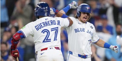 Blue Jays beat Dodgers 11-4 in Game 1 of World Series