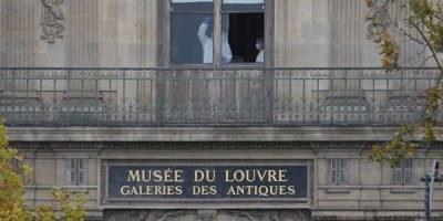 Thieves steal crown jewels in 4 minutes from Louvre Museum