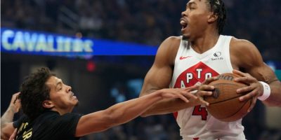Battle scores 20 points, hits key pair of 3s as Raptors beat Cavs 112-101