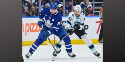 John Tavares scores 501st career goal to power Maple Leafs over Mammoth 5-3