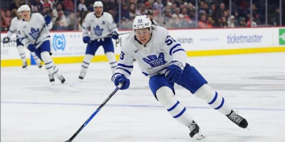 Maple Leafs place captain Matthews on IR, recall Cowan from AHL and activate Woll