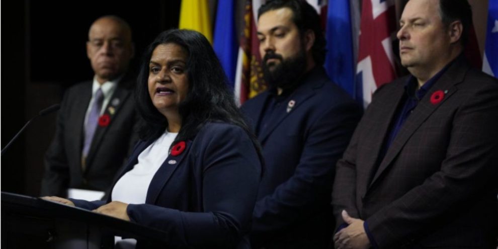 Federal unions vow to fight public service cuts as government looks to trim costs