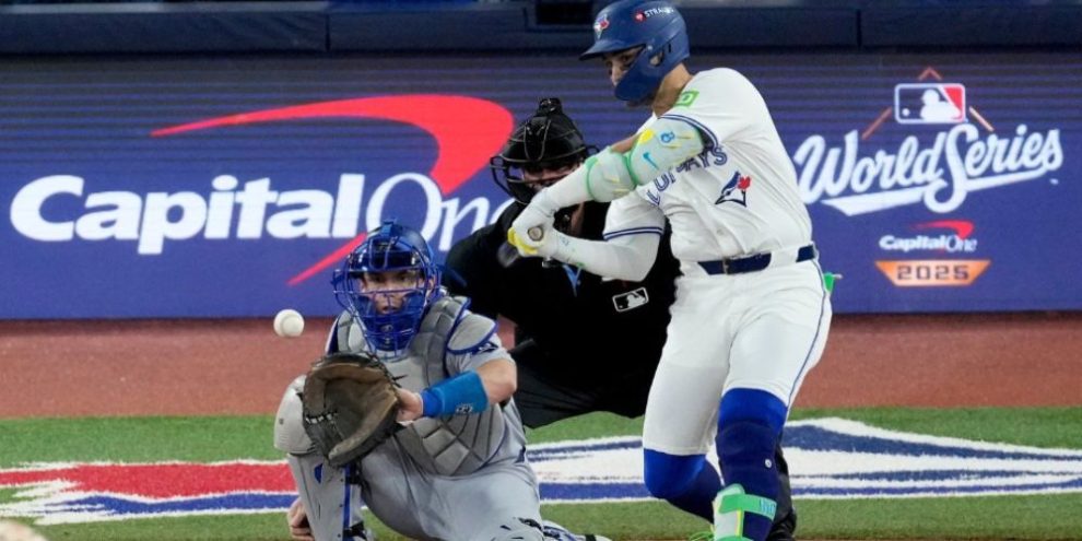 Blue Jays extend qualifying offer to star infielder Bo Bichette