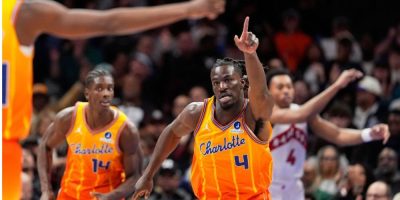 Bridges scores 35 points as Hornets overcome 17-point deficit to beat Raptors 118-111 in OT