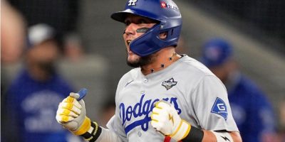 Dodgers beat Blue Jays 5-4 in 11 innings to win World Series