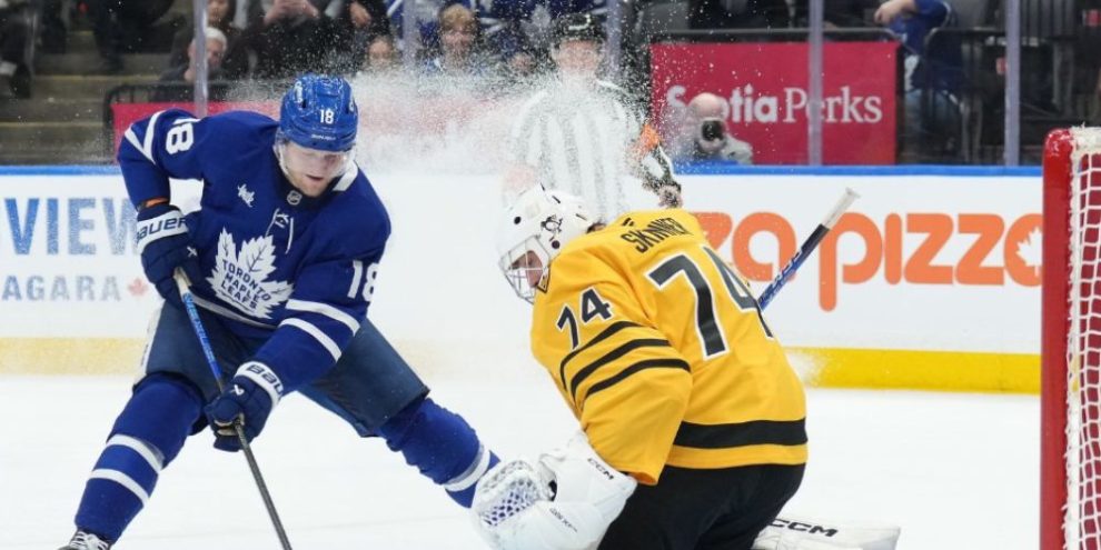Struggling Toronto Maple Leafs snap skid with decisive win over Pittsburgh Penguins