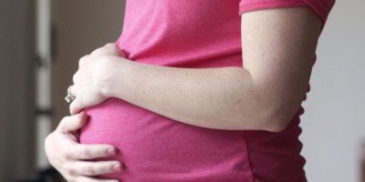 COVID shot reduces risk of severe illness, premature birth in pregnancy, study says