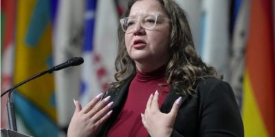 Chiefs vote to reject changes to B.C. coastal oil tanker ban