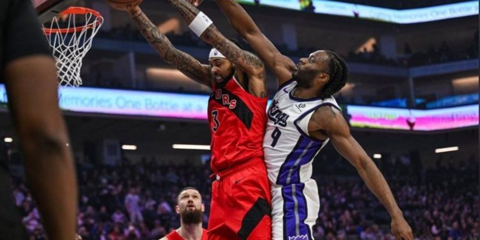 Barnes, Raptors heat up in third quarter to beat Kings 122-109