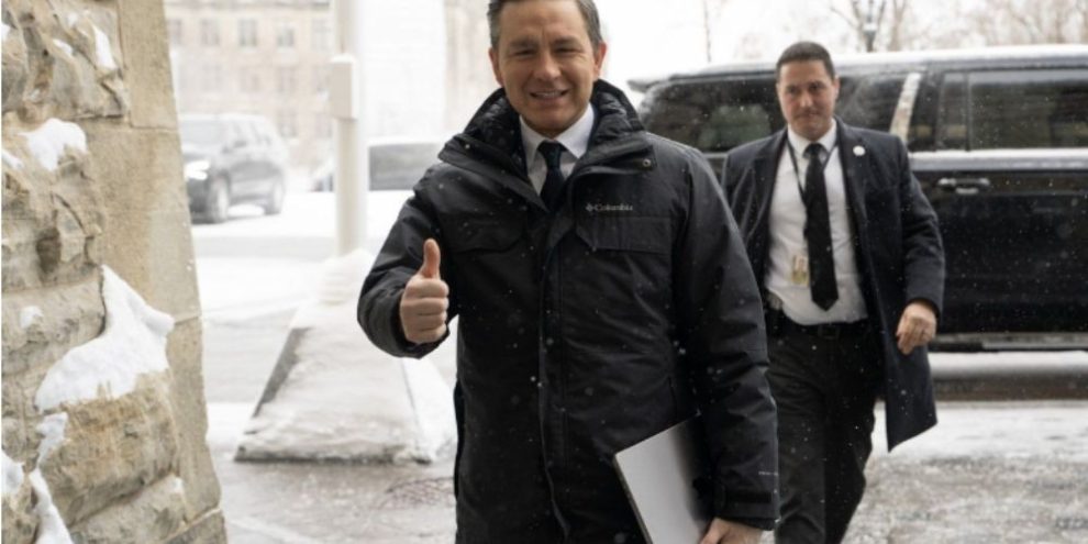 Conservatives converge on downtown Calgary, eager to hear from party leader Poilievre