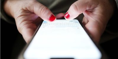 Child playing with old cellphone called 911 nearly 130 times: Guelph police