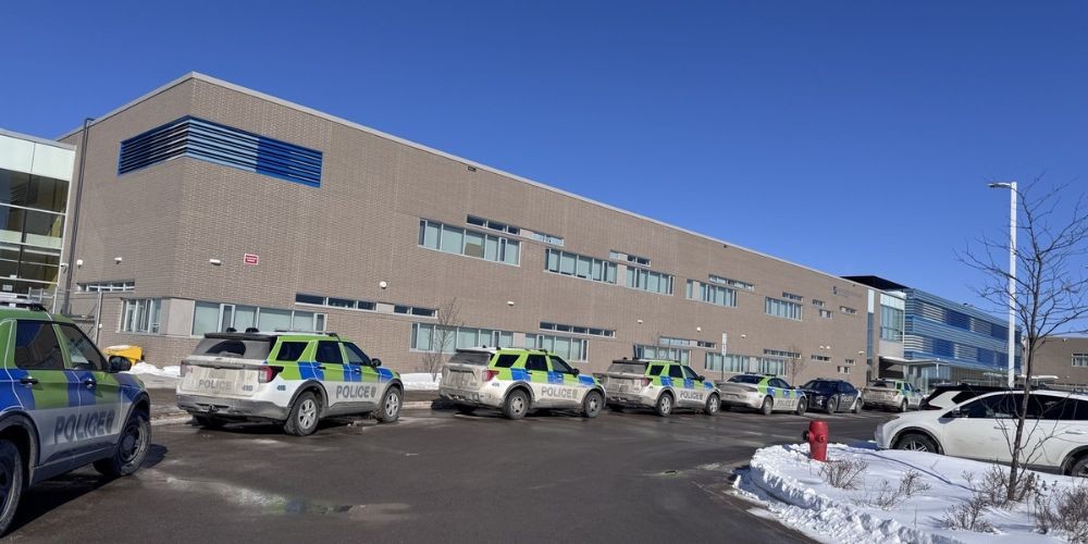 Gss Maple Ridge Barrie police charge three 15-year-old boys in armed robbery at Maple ...