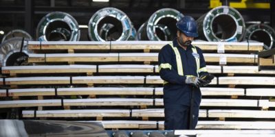 Unemployment rate drops to 6.5% in January despite 25,000 job losses: StatCan