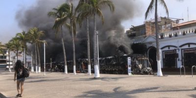 Canadian tourists sheltering in place in Mexico recount burnt-out cars, lines for food