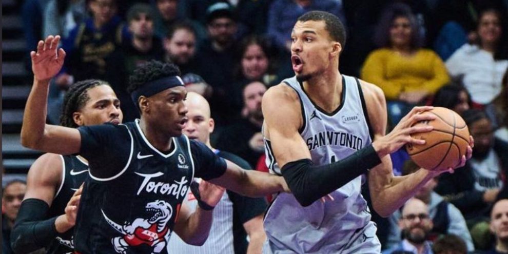 Devin Vassell's 21-point performance helps Spurs rally past Raptors 110-107