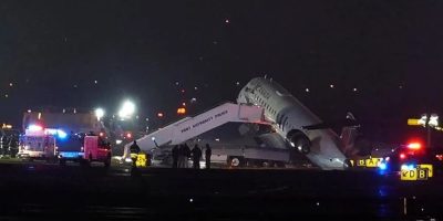 Two pilots flying Air Canada jet killed in crash at New York LaGuardia Airport