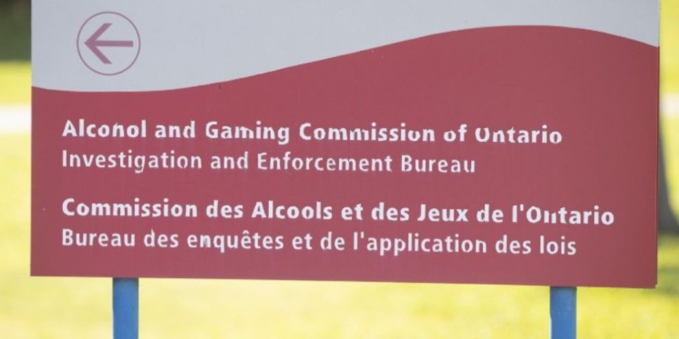 New study finds sharp rise in young men contacting Ontario gambling helpline