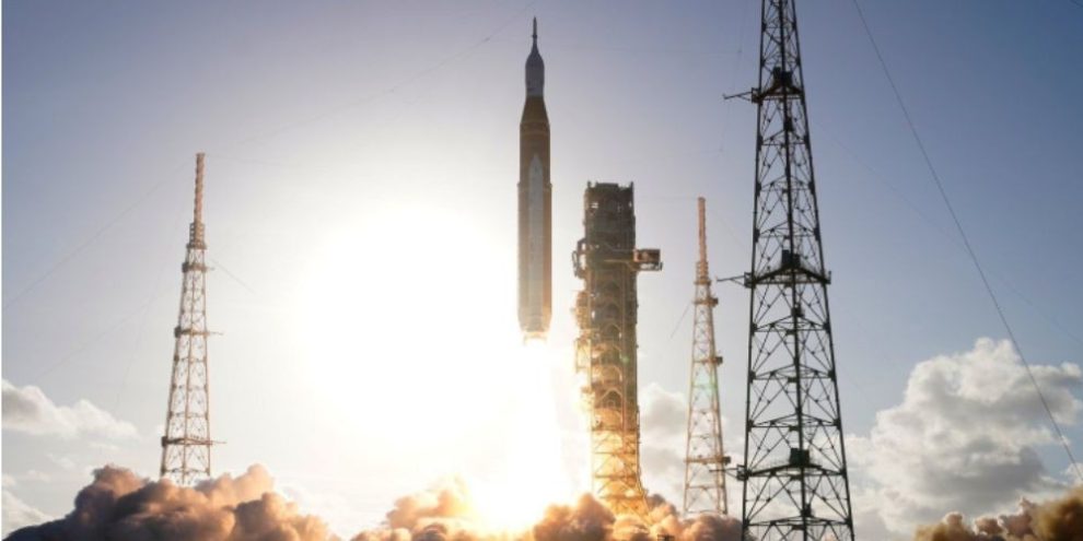 NASA Artemis II rocket lifting off from Kennedy Space Center with Orion spacecraf