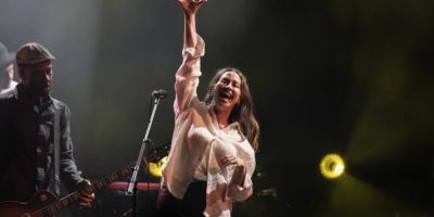Alanis Morissette-(AP Photo/Eduardo Verdugo