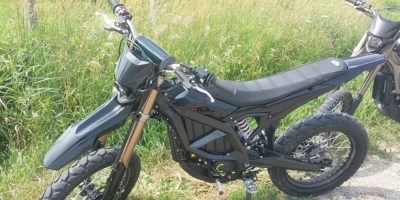 Two electric dirt bikes shown in an image provided by the Ontario Provincial Police.