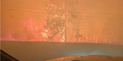 Bald Range wildfire burns near Summerland, B.C., sending flames and smoke into the sky