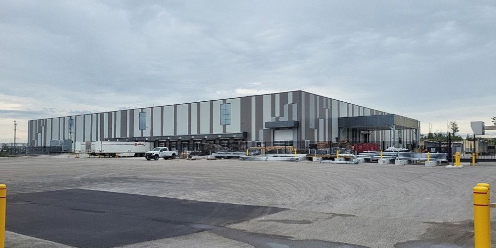 Hydro One opens new provincial distribution warehouse in Orillia following $120-million investment