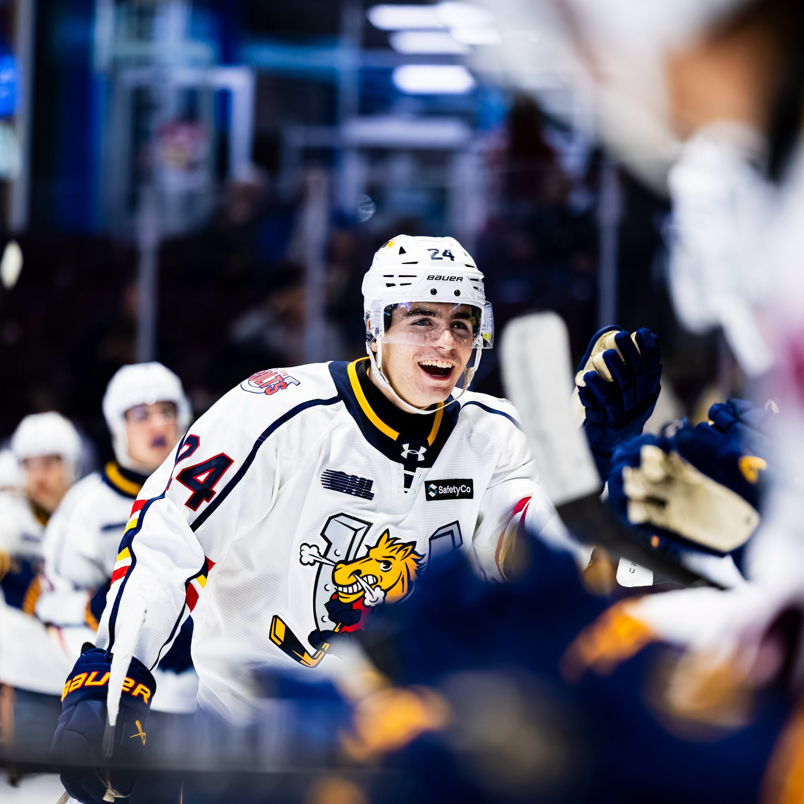 Third-period stumble does in Colts, as Kingston rallies for 7-4 win