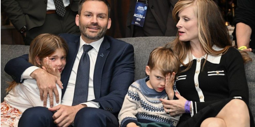 arti Québécois Leader Paul St-Pierre Plamondon watches Quebec election results with his family in Montreal